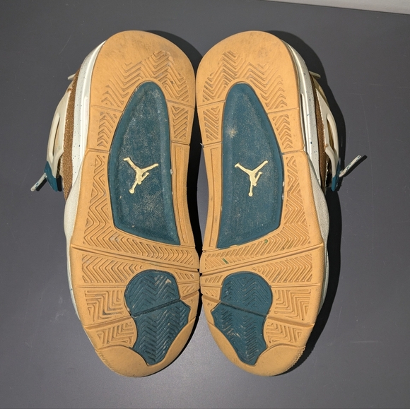 Youth Nike Air Jordan Reteo Brown and Cream Sneakers - Picture 2 of 13